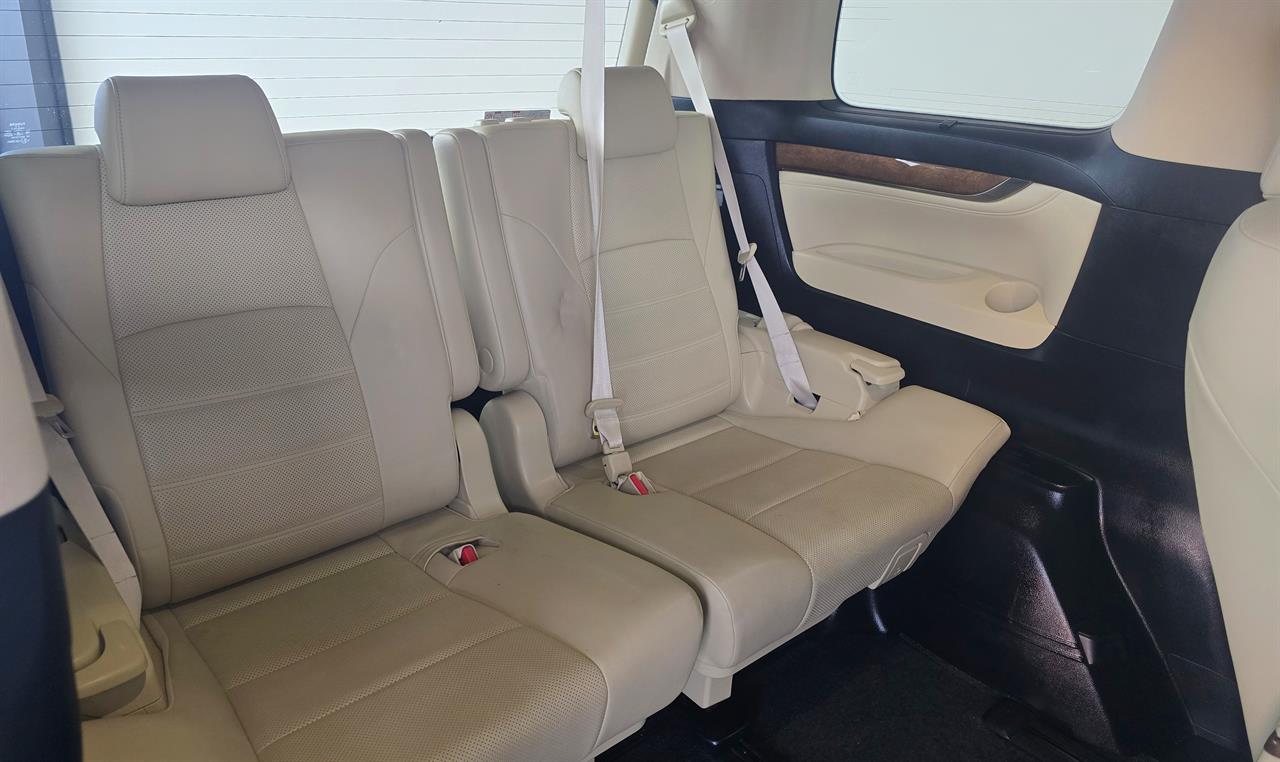 2016 Toyota Alphard