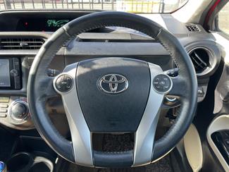 2013 Toyota Aqua - Thumbnail