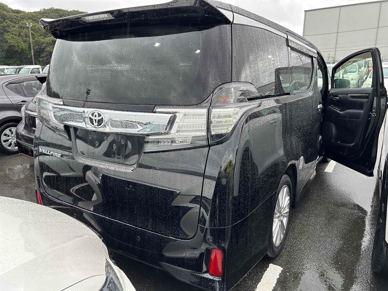 2016 Toyota Vellfire