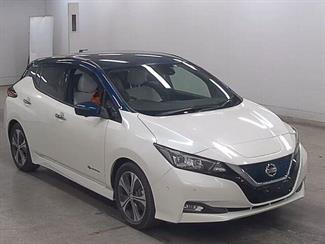 2018 Nissan Leaf - Thumbnail