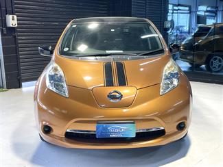 2016 Nissan Leaf - Thumbnail