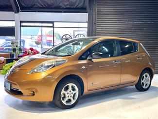 2016 Nissan Leaf - Thumbnail