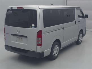 2019 Toyota Hiace - Thumbnail