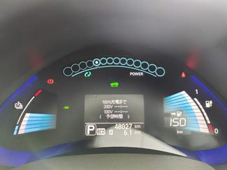 2017 Nissan Leaf - Thumbnail