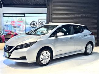 2017 Nissan Leaf - Thumbnail